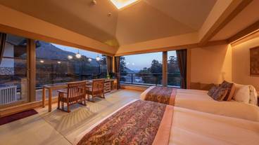 特別フロア六花 露天風呂付き竹林側和洋室 香(1) / 10