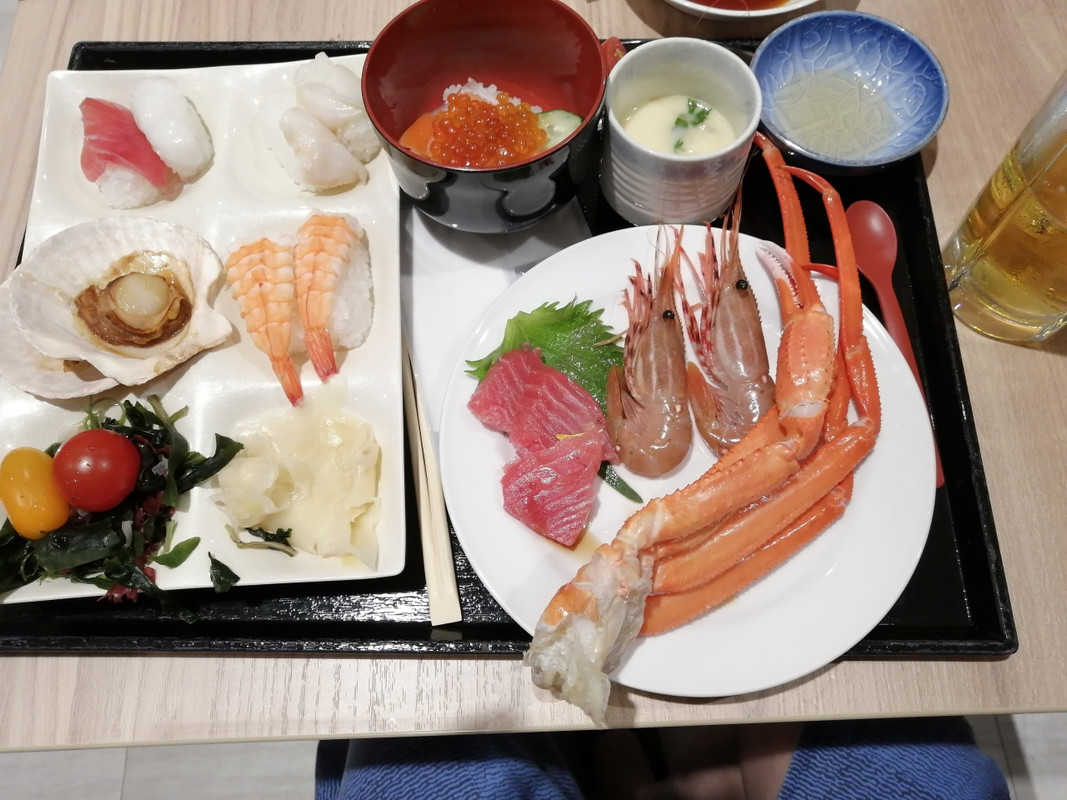 私は豪華和食に偏ってしまいました。