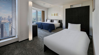 デラックストリプル (ツイン & ソファーベット)  禁煙 (25階～)