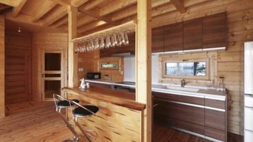 客室内のダイニングエリア / 5