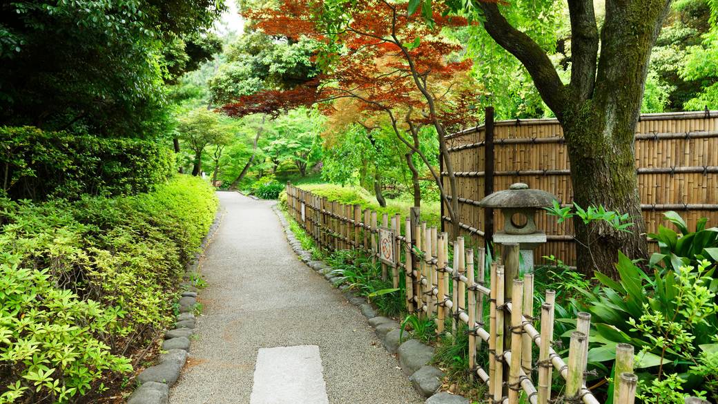 「甘泉園公園」で
ほっと安らぐ散策 / 2