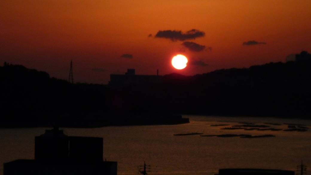 鳥羽湾から昇る朝日 / 1