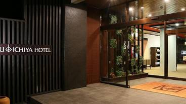 ホテル エントランス / 1