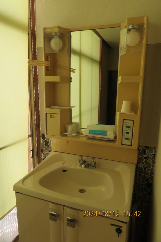 電気が点かない