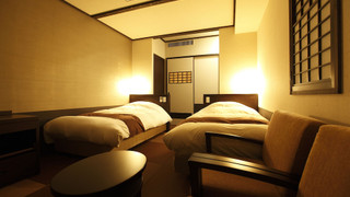 和風ツイン◆ベッドorマットレス2台(2名定員）21平米