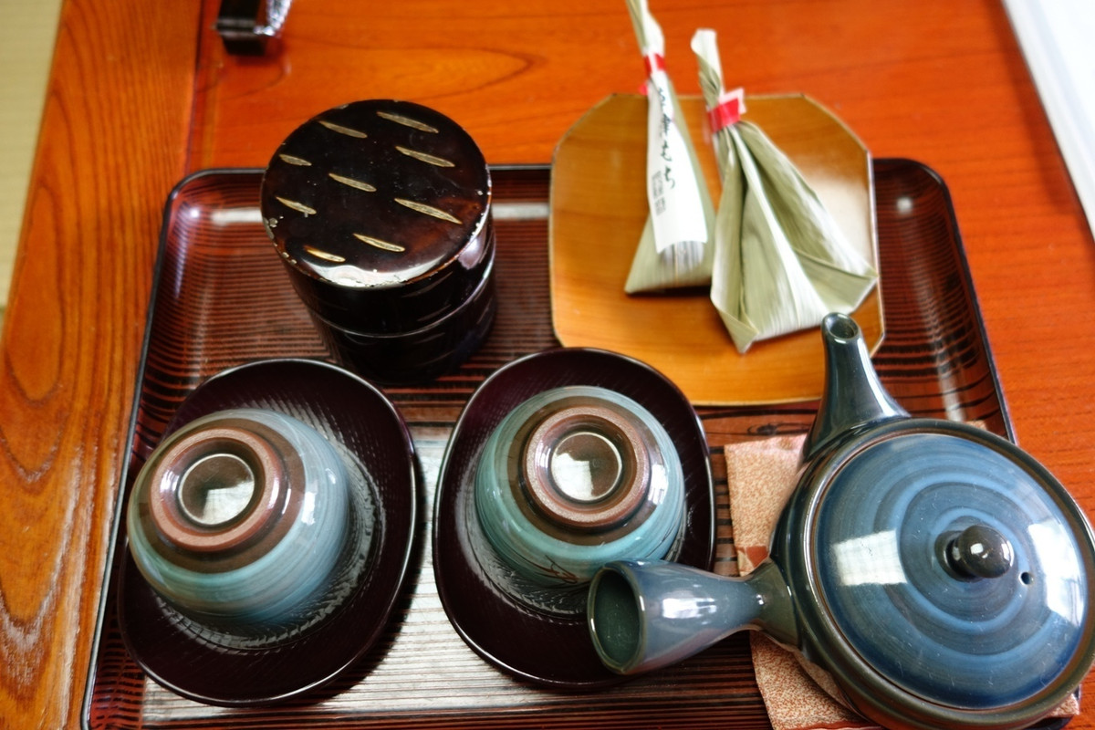 客室のお茶セット一例