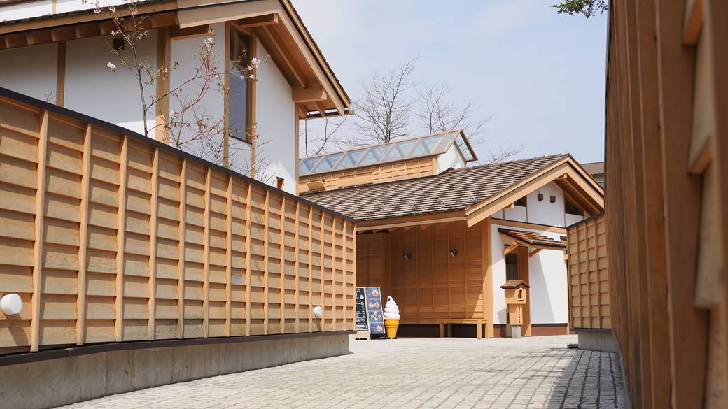 裏草津／漫画堂とカフェ / 2