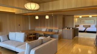 岳(Gaku) 托(Taku) 咲(Saki) 蒔(Maki) 露天風呂付コーナー和洋室 (100m2) 禁煙