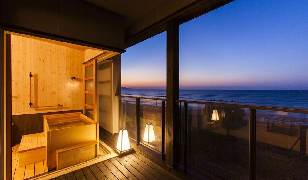 客室の露天風呂からの風景 / 1