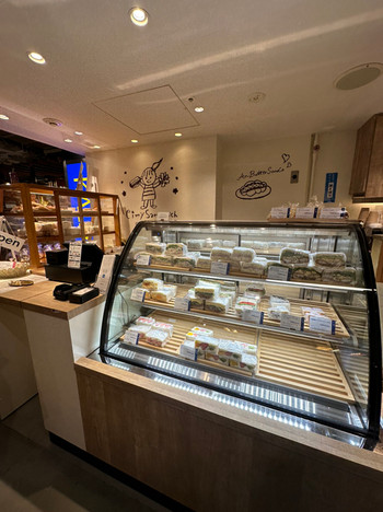「eimy sandwich ルミネ新宿」 料理 200506021 