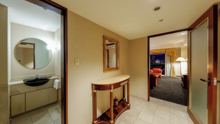 プレミアスイートダブル 禁煙 (80平米)