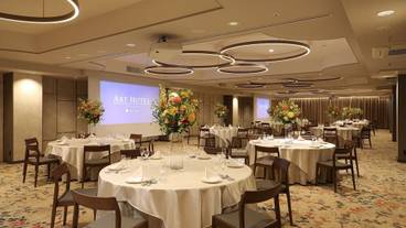 ボールルーム / 13