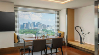 デザイナーズスイート　クラブラウンジアクセス付