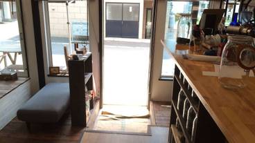 ロビー応接スペース / 3