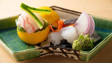 食事・飲み物 / 12