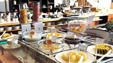 朝食ビュッフェ / 11