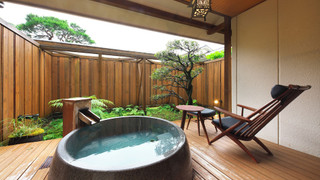 ラグジュアリー ルーム