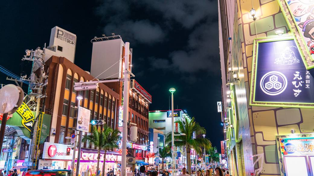 国際通りには飲食店もたくさん / 5