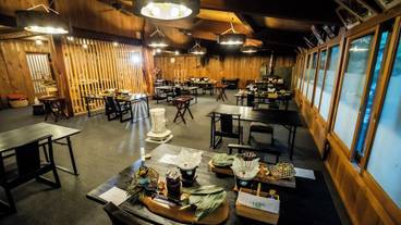 旅館のお食事処 / 32