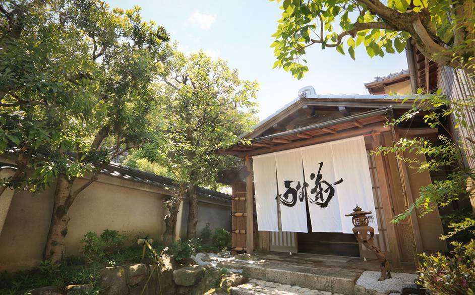 「うな菊」入口 / 2