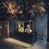 ホテルに入ると
アートがお出迎え / 4