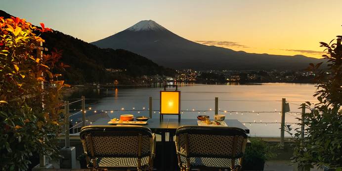 湖のホテル(山梨県 旅館) / 1