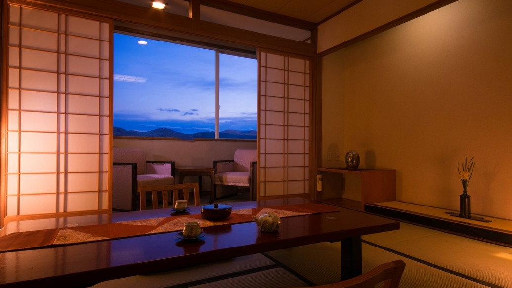 手足を伸ばして寛ぎのひと時を。眺望抜群の大浴場があるホテル3914666