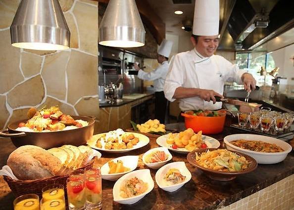 カジュアルブッフェ　ハナハナ / 2