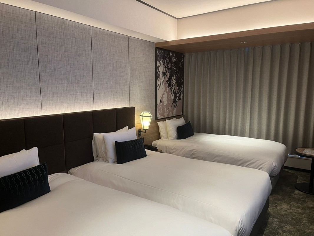 ハリウッドトリプル