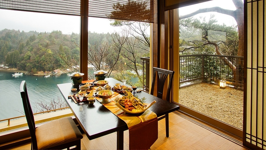 幻想的な洞窟風呂が話題の旅館4055116