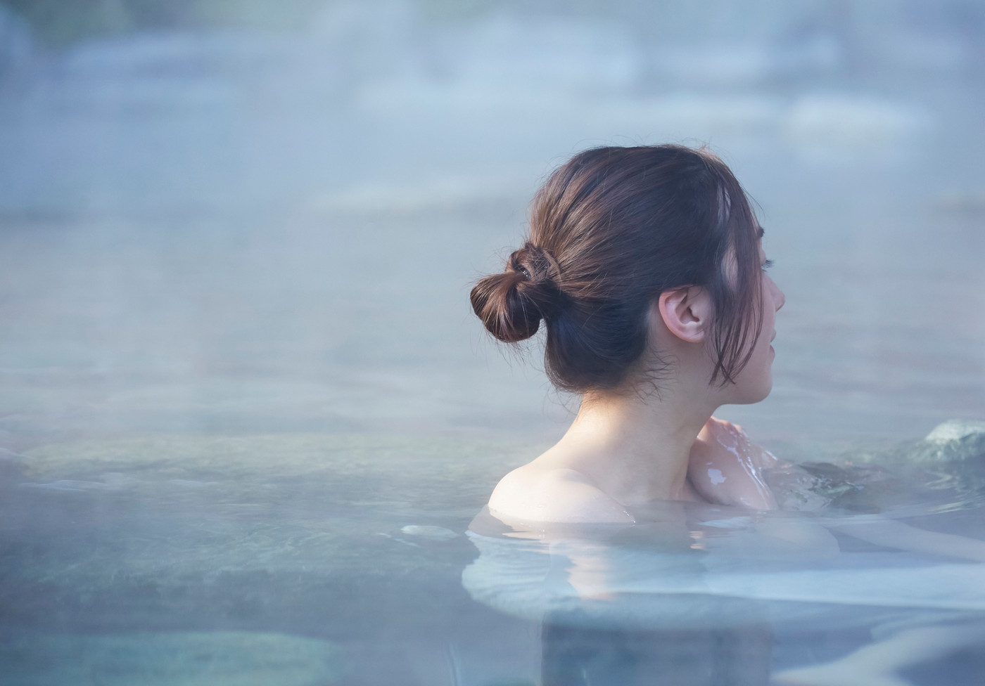 温泉　女性ポートレート