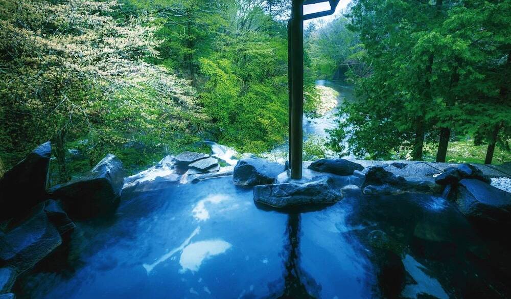 女性専用露天風呂「天与の湯」 / 3