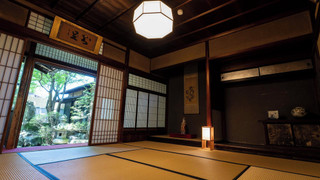 雪見の間　専用トイレ/シャワー付