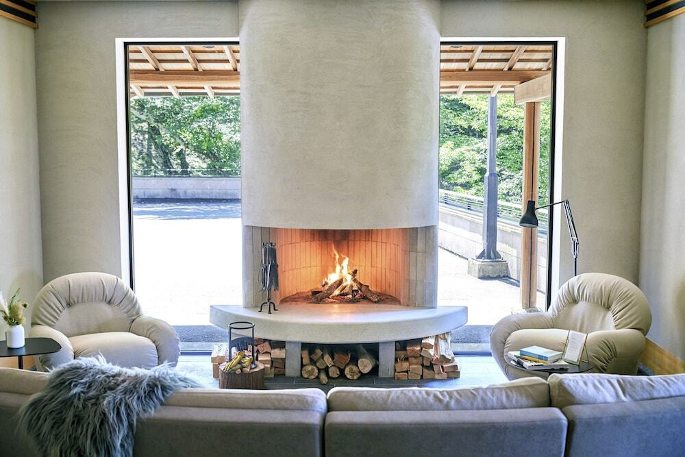 趣ある客室に、「新日本三大夜景」を眺める貸切風呂も3849072