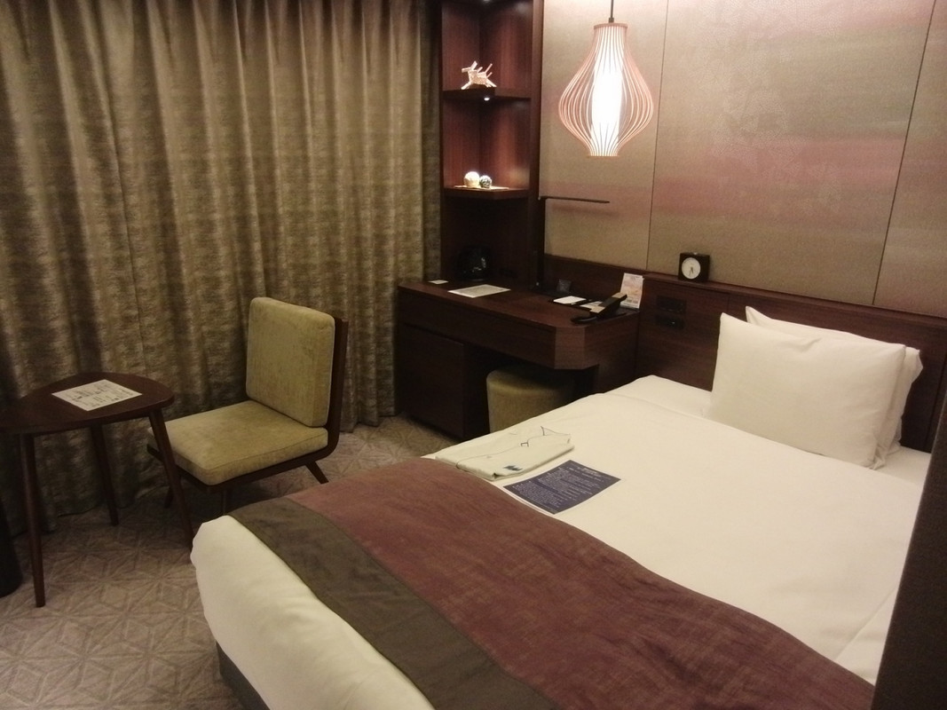 スーツケースには少し狭いけど綺麗な部屋でした。