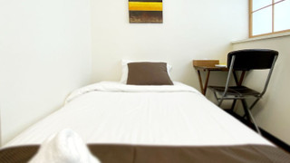 ツインルーム 専用バスルーム付 (203)