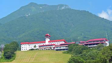 「赤倉観光ホテル」外観 / 1