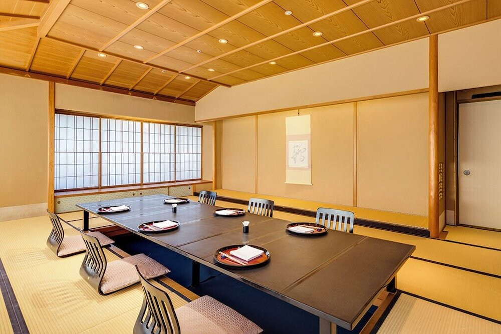レストラン