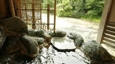 Aioi open-air bath / 11