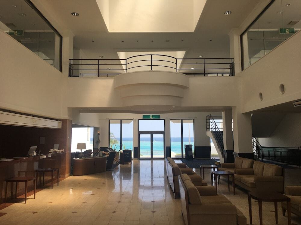 ロビーラウンジ