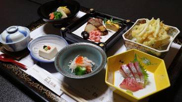 フード コート / 4