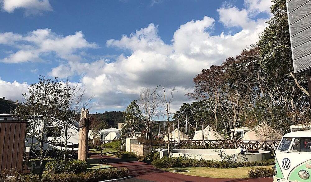 自然に包まれ
スローライフが始まる / 2