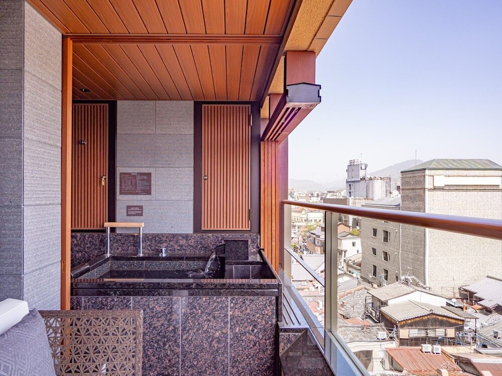 客室の露天風呂例(4)