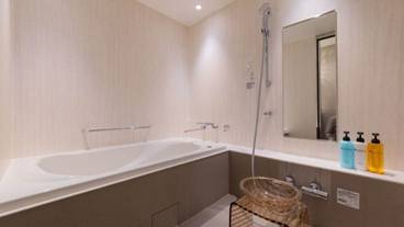 スペーシャスルーム　バスルーム / 4