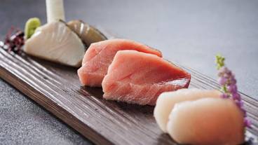 食事・飲み物 / 32