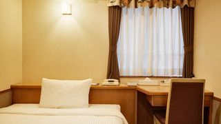 エコノミー ダブルルーム ダブルベッド 1 台 禁煙