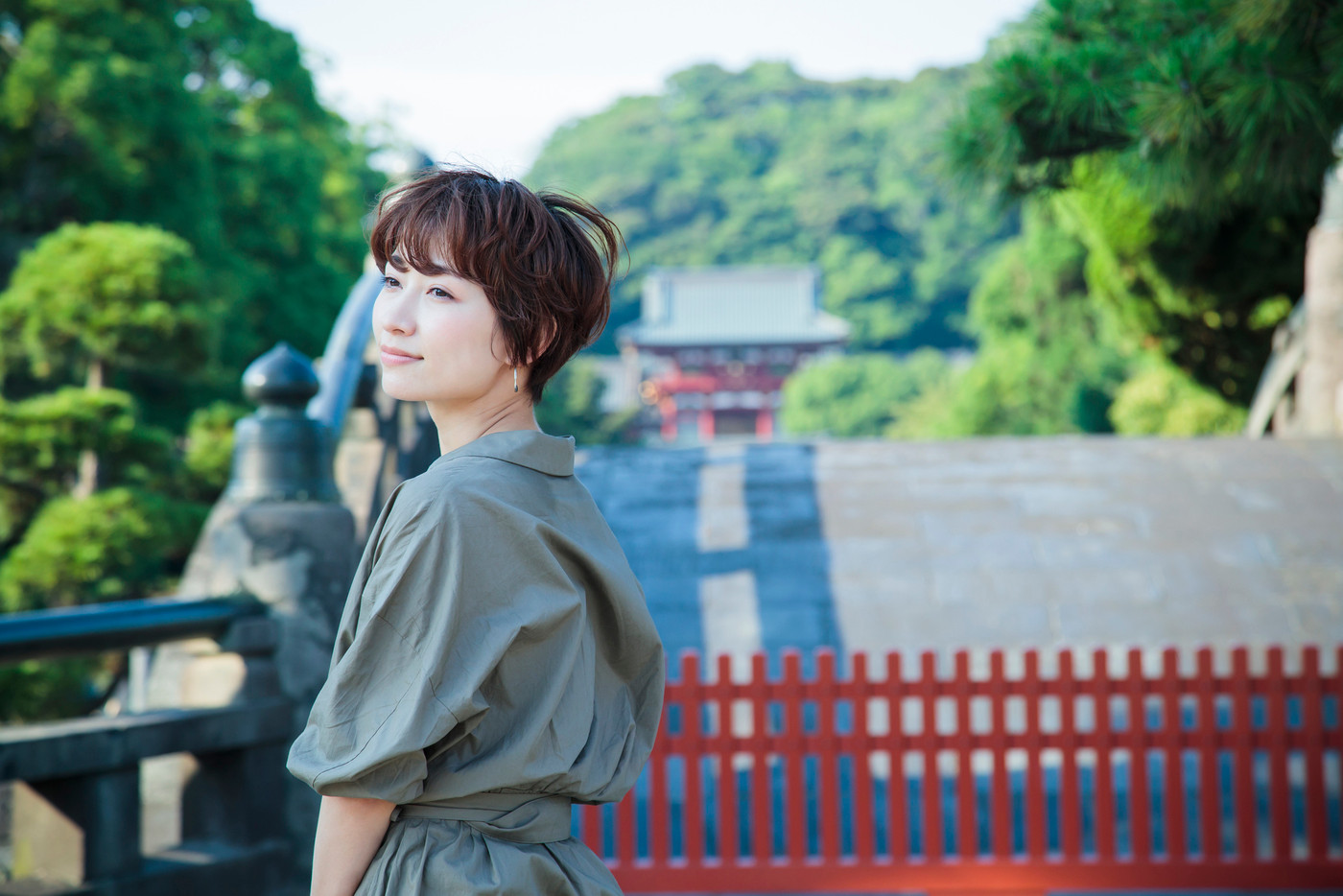 女性　旅行　鎌倉　ショートトリップ　散策　散歩　一人旅
