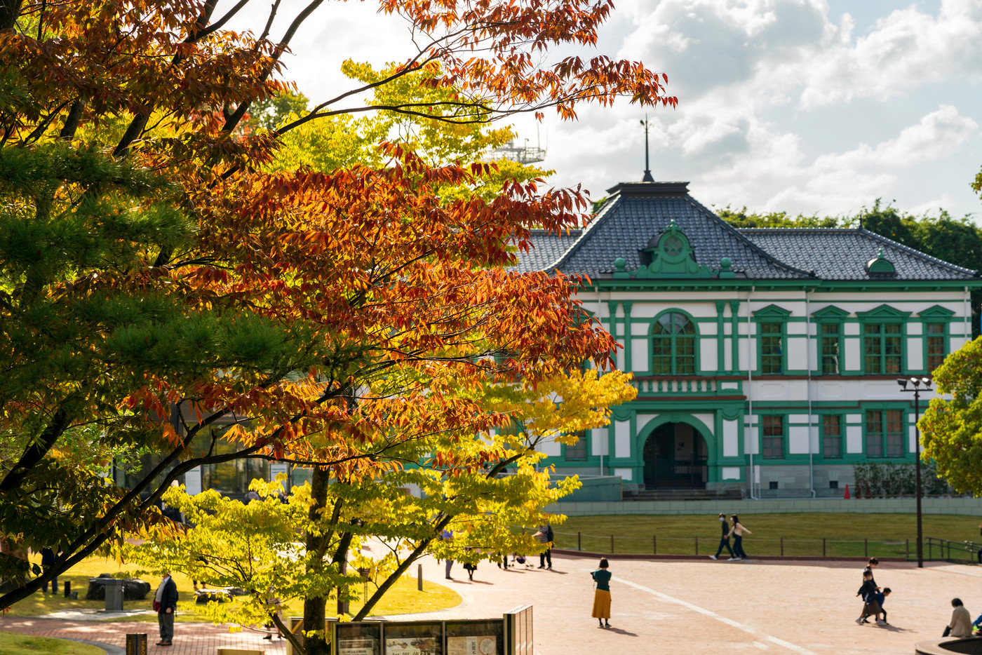 金沢観光の新名所・国立工芸館