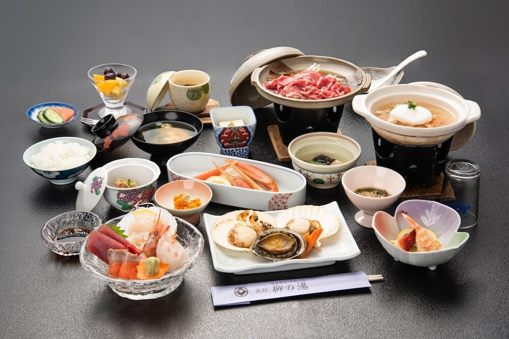 旅館のお食事処