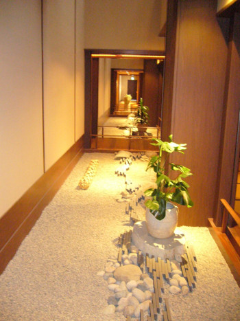 CHECK２：洗練された空間が楽しめます948810